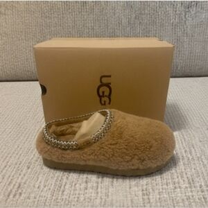 UGG Tasman Maxi Curly Genuine Shearling Slipper In Chestnut NIB